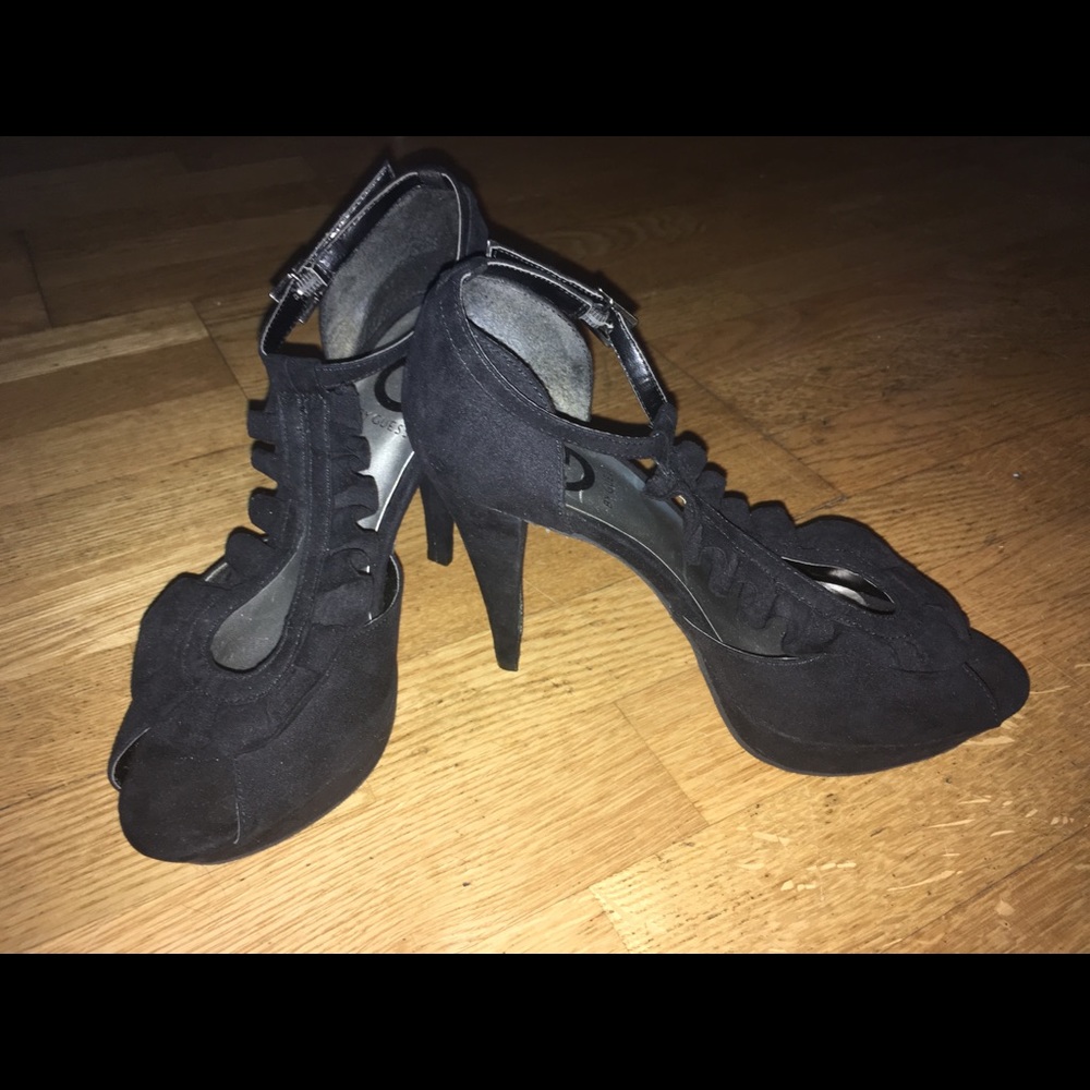 Black (Guess) Heels